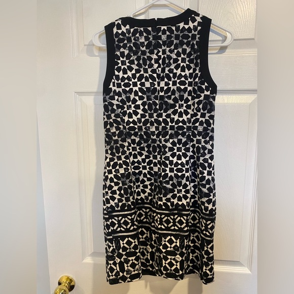 Micheal Kors Black&White Bodycon Dress Size 4 - Picture 4 of 8